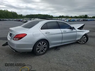 2017 Mercedes-Benz C 300 с VIN WDDWF4KB3HR306976, выставлен на аукционе Copart как лот 57585515 с пробегом 33 222 миль миль и Списание • Salvage title. История ставок и продаж доступна на DreamBid. Изображение 3.