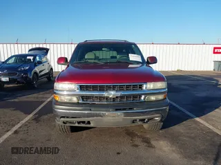 2002 Chevrolet Suburban LT with VIN 1GNFK16T92J186217, listed as a IAAI auction lot 41446083 with 199,849 mi miles. Bid and sale history available at carsss.com. Image 12.