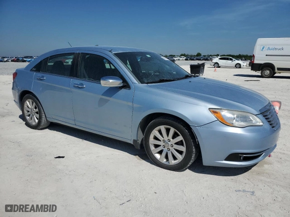 2013 Chrysler 200 Limited with VIN 1C3CCBCG9DN523555, listed as a Copart auction lot 50070785 with 136,811 mi miles and Clean Title. Bid and sale history available at carsss.com. Image 4.