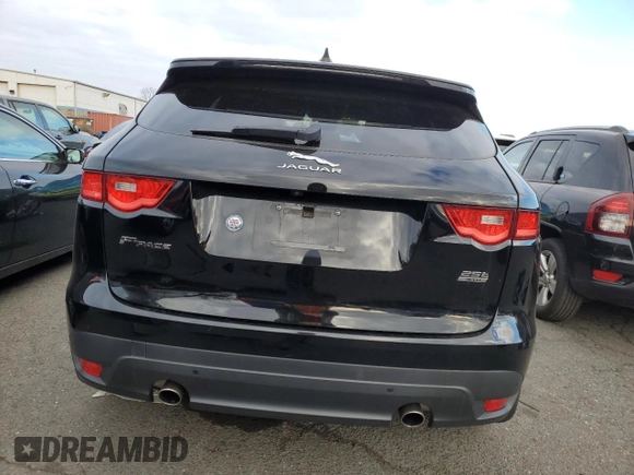 2020 Jaguar F-Pace 25t Prestige with VIN SADCK2FX0LA647878, listed as a Copart auction lot 81964404 with 46,720 mi miles and Salvage title. Bid and sale history available at DreamBid. Image 6.