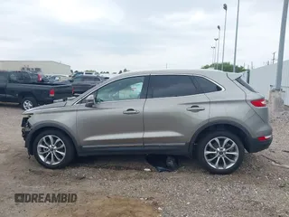 2017 Lincoln MKC Select with VIN 5LMCJ2C92HUL34916, listed as a IAAI auction lot 42024355 with 34,242 mi miles and . Bid and sale history available at DreamBid. Image 15.