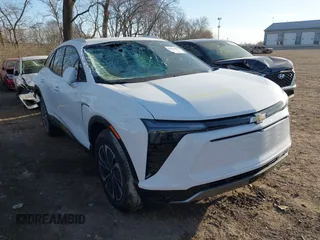2024 Chevrolet Blazer EV eAWD LT z VIN 3GNKDBRJXRS260469, wystawiony jako IAAI lot #41810207 z przebiegiem 5356 mil mil oraz . Historia ofert i sprzedaży dostępna na DreamBid. Obrazek 1.