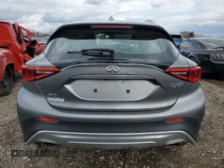 2018 Infiniti QX30 Premium with VIN SJKCH5CR2JA059525, listed as a Copart auction lot 49090874 with 100,575 mi miles. Bid and sale history available at carsss.com. Image 6.