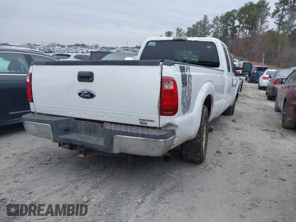 2012 Ford Super Duty F-250 SRW XL with VIN 1FT7X2A68CEB58554, listed as a IAAI auction lot 41366350 with 147,085 mi miles. Bid and sale history available at carsss.com. Image 4.