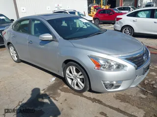 2013 Nissan Altima 3.5 SL with VIN 1N4BL3AP4DC111139, listed as a IAAI auction lot 41662164 with 120,111 mi miles. Bid and sale history available at carsss.com. Image 1.