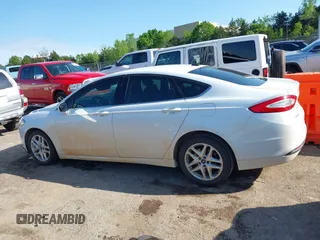 2015 Ford Fusion SE z VIN 3FA6P0H7XFR200759, wystawiony jako IAAI lot #42112951 z przebiegiem 233 652 mil mil oraz . Historia ofert i sprzedaży dostępna na DreamBid. Obrazek 13.
