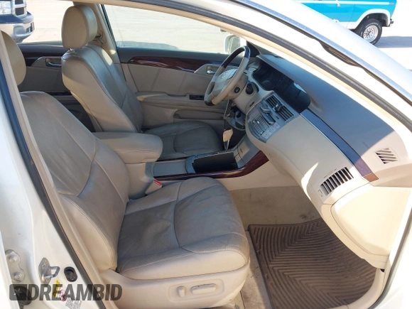 2008 Toyota Avalon XL with VIN 4T1BK36BX8U318365, listed as a IAAI auction lot 41857162 with 166,196 mi miles. Bid and sale history available at carsss.com. Image 5.
