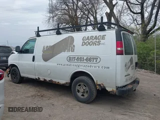 2004 Chevrolet Express Cargo z VIN 1GCFG15X141175066, wystawiony jako IAAI lot #42072307 z przebiegiem 279 939 mil mil oraz . Historia ofert i sprzedaży dostępna na DreamBid. Obrazek 14.
