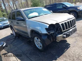 2005 Jeep Grand Cherokee Laredo with VIN 1J4GS48K85C600514, listed as a IAAI auction lot 42038098 with 274,938 mi miles and . Bid and sale history available at DreamBid. Image 1.