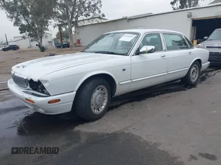2000 Jaguar XJ Vanden Plas with VIN SAJDA24CXYLF08926, listed as a IAAI auction lot 41702969 with 194,837 mi miles and . Bid and sale history available at DreamBid. Image 2.