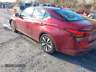 2019 Nissan Altima SL with VIN 1N4BL4EV6KC218768, listed as a IAAI auction lot 41527968 with 106,035 mi miles and . Bid and sale history available at DreamBid. Image 3.