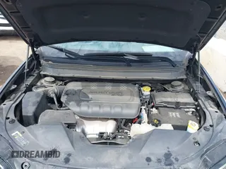 2019 Jeep Cherokee Latitude Plus with VIN 1C4PJMLB5KD489488, listed as a IAAI auction lot 42147598 with 33,002 mi miles and . Bid and sale history available at carsss.com. Image 10.