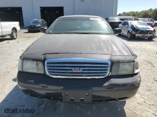 2001 Ford Crown Victoria Police Pkg Police Interceptor with VIN 2FAFP71W71X176814, listed as a Copart auction lot 47880685 with 226,118 mi miles and Salvage Title. Bid and sale history available at carsss.com. Image 5.