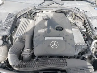 2018 Mercedes-Benz C 300 z VIN WDDWK4JB3JF643216, wystawiony jako IAAI lot #41140000 z przebiegiem 85 819 mil mil oraz . Historia ofert i sprzedaży dostępna na DreamBid. Obrazek 10.