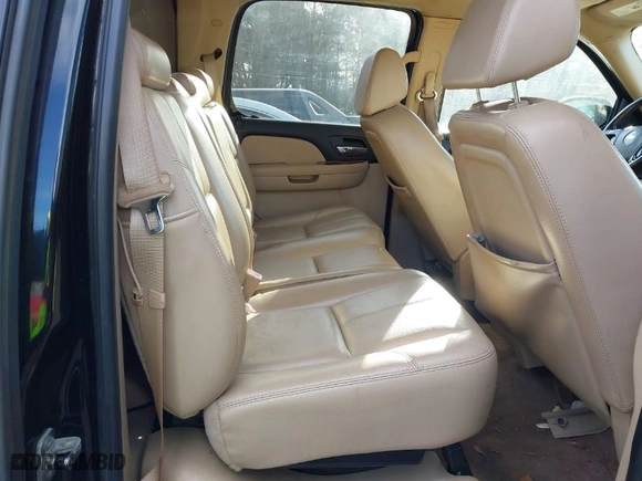 2007 Chevrolet Avalanche LT w/3LT with VIN 3GNFK12337G211143, listed as a IAAI auction lot 41609539 with 232,120 mi miles. Bid and sale history available at carsss.com. Image 8.
