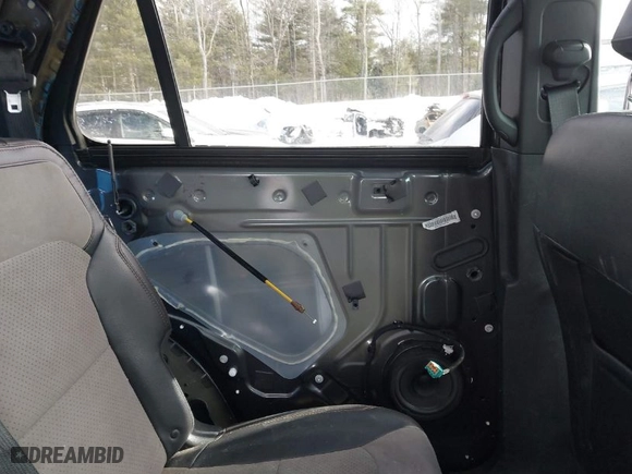 2017 Ford Explorer XLT with VIN 1FM5K8DH5HGE31723, listed as a IAAI auction lot 41661136 with 85,263 mi miles. Bid and sale history available at carsss.com. Image 18.