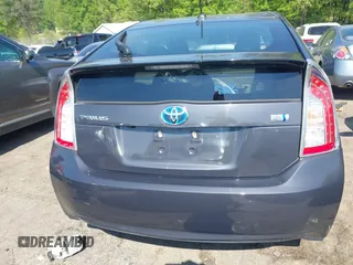 2015 Toyota Prius Four with VIN JTDKN3DU0F0435747, listed as a IAAI auction lot 42063503 with 85,932 mi miles. Bid and sale history available at carsss.com. Image 16.