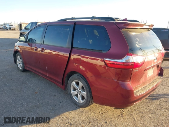 2018 Toyota Sienna LE Auto Access Seat with VIN 5TDKZ3DC2JS902975, listed as a IAAI auction lot 41313115 with 120,808 mi miles. Bid and sale history available at carsss.com. Image 3.
