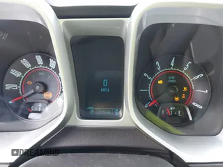 2010 Chevrolet Camaro 1LT z VIN 2G1FB1EV0A9196374, wystawiony jako IAAI lot #42515146 z przebiegiem 231 636 mil mil oraz . Historia ofert i sprzedaży dostępna na DreamBid. Obrazek 7.