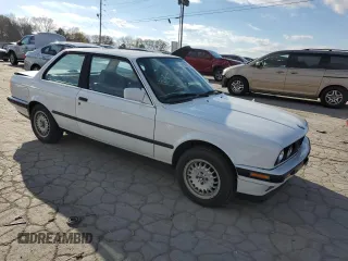 1990 BMW 3 Series z VIN WBAAA2311LAE72952, wystawiony jako Copart lot #81893934 z przebiegiem 149 847 mil mil oraz Szkoda całkowita • Salvage title. Historia ofert i sprzedaży dostępna na DreamBid. Obrazek 4.