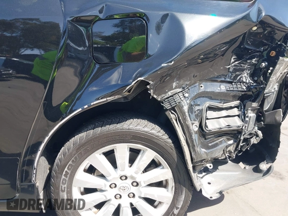 2017 Toyota Sienna XLE Auto Access Seat with VIN 5TDYZ3DC6HS850223, listed as a IAAI auction lot 41958525 with 46,261 mi miles and . Bid and sale history available at DreamBid. Image 18.