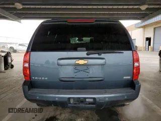 2010 Chevrolet Tahoe LT z VIN 1GNUKBE09AR257856, wystawiony jako Copart lot #55320645 z przebiegiem 225 943 mil mil oraz Czysty tytuł • Clean title. Historia ofert i sprzedaży dostępna na DreamBid. Obrazek 6.