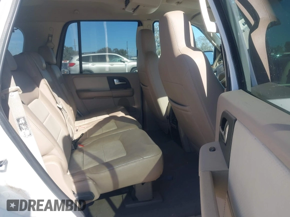 2003 Ford Expedition Eddie Bauer with VIN 1FMFU17LX3LB39801, listed as a IAAI auction lot 42021114 with 151,404 mi miles. Bid and sale history available at carsss.com. Image 8.