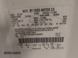 2009 Ford F-150 XL z VIN 1FTRF14W29KC64090, wystawiony jako IAAI lot #41355846 z przebiegiem 196 970 mil mil oraz . Historia ofert i sprzedaży dostępna na DreamBid. Obrazek 9.