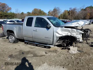 2011 GMC Sierra 1500 with VIN 1GTR1WE05BZ285941, listed as a Copart auction lot 79712844 with Not Provided miles and Salvage Title. Bid and sale history available at DreamBid. Image 4.