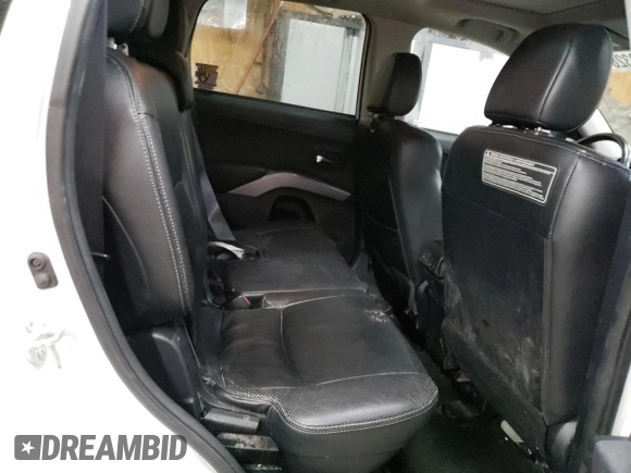 2012 Mitsubishi Outlander GT z VIN JA4JT5AX5CU003648, wystawiony jako Copart lot #48328185 z przebiegiem 223 513 mil mil oraz Czysty tytuł • Clean title. Historia ofert i sprzedaży dostępna na DreamBid. Obrazek 11.