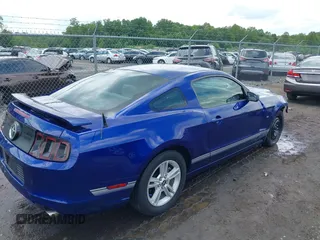 2013 Ford Mustang V6 с VIN 1ZVBP8AM4D5227735, выставлен на аукционе IAAI как лот 42395404 с пробегом 133 488 миль миль и . История ставок и продаж доступна на DreamBid. Изображение 4.