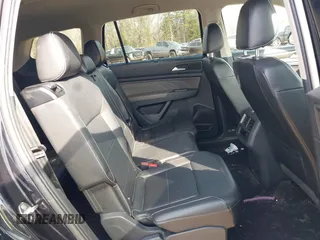 2021 Volkswagen Atlas 3.6L V6 SE w/Technology with VIN 1V2HR2CA9MC578058, listed as a IAAI auction lot 41784456 with 90,920 mi miles. Bid and sale history available at carsss.com. Image 8.