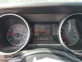 2019 Ford Mustang EcoBoost z VIN 1FATP8UH5K5205218, wystawiony jako Copart lot #60921505 z przebiegiem 70 142 mil mil oraz Nie do naprawy • Non repairable. Historia ofert i sprzedaży dostępna na DreamBid. Obrazek 9.