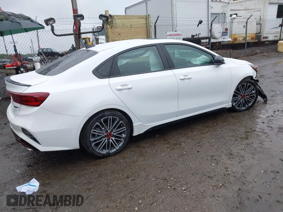 2022 Kia Forte GT with VIN 3KPF44AC9NE460058, listed as a IAAI auction lot 40385898 with 57,961 mi miles. Bid and sale history available at carsss.com. Image 4.