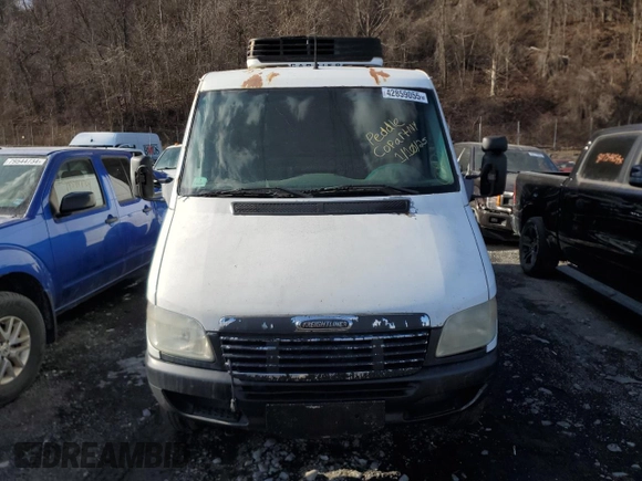 2005 Freightliner Sprinter with VIN WDYPD644X55808843, listed as a Copart auction lot 42859055 with 312,164 mi miles and Clean Title. Bid and sale history available at DreamBid. Image 5.