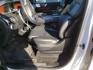 2021 Lincoln Navigator Reserve z VIN 5LMJJ3LT6MEL00670, wystawiony jako Copart lot #37764053 z przebiegiem 18 324 mil mil oraz . Historia ofert i sprzedaży dostępna na DreamBid. Obrazek 7.