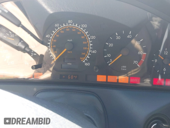 1994 Mercedes-Benz SL 5.0L with VIN WDBFA67E9RF096490, listed as a IAAI auction lot 42377045 with 102,846 mi miles and . Bid and sale history available at DreamBid. Image 7.