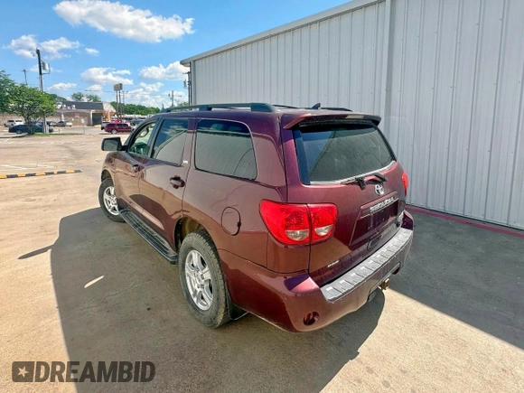 2011 Toyota Sequoia SR5 with VIN 5TDBW5G14BS044067, listed as a Copart auction lot 54800695 with 288,935 mi miles and Clean Title. Bid and sale history available at carsss.com. Image 3.