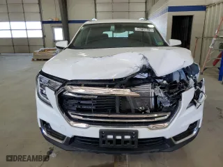 2024 GMC Terrain SLT with VIN 3GKALVEG4RL325205, listed as a Copart auction lot 48759615 with 17,168 mi miles and Clean Title. Bid and sale history available at carsss.com. Image 5.