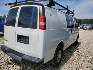 2018 Chevrolet Express Cargo with VIN 1GCWGAFP1J1285139, listed as a Copart auction lot 58856925 with 134,754 mi miles and Clean title. Bid and sale history available at DreamBid. Image 3.