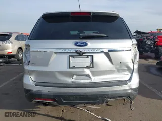 2019 Ford Explorer XLT with VIN 1FM5K7DHXKGA09853, listed as a IAAI auction lot 41597540 with 109,726 mi miles. Bid and sale history available at carsss.com. Image 17.