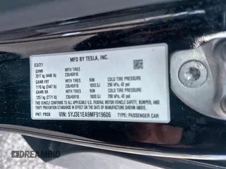 2021 Tesla Model 3 Standard Range Plus z VIN 5YJ3E1EA9MF919606, wystawiony jako Copart lot #60377285 z przebiegiem 39 713 mil mil oraz Szkoda całkowita • Salvage title. Historia ofert i sprzedaży dostępna na DreamBid. Obrazek 10.