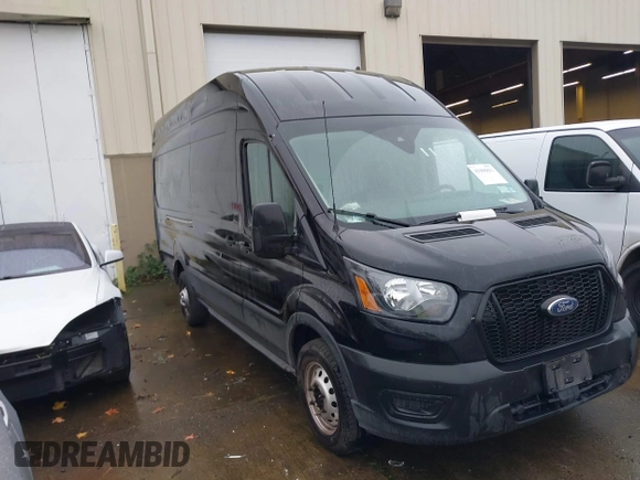 2022 Ford Transit Cargo z VIN 1FTBR3U85NKA64644, wystawiony jako IAAI lot #41006811 z przebiegiem 101 658 mil mil oraz . Historia ofert i sprzedaży dostępna na DreamBid. Obrazek 1.
