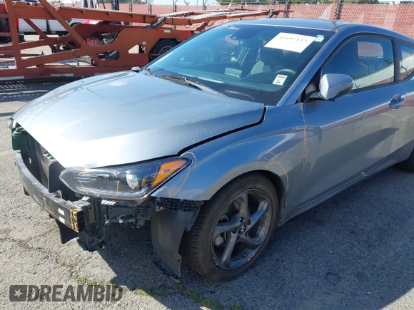 2019 Hyundai Veloster 2.0 with VIN KMHTG6AF8KU019854, listed as a IAAI auction lot 41697113 with 123,851 mi miles. Bid and sale history available at carsss.com. Image 19.