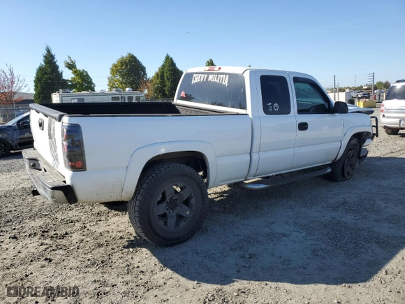 2007 Chevrolet Silverado 1500 Classic LT1 with VIN 1GCEK19Z17Z126851, listed as a Copart auction lot 73491554 with 190,034 mi miles and Salvage Title. Bid and sale history available at carsss.com. Image 3.