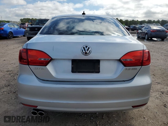 2012 Volkswagen Jetta SEL with VIN 3VWLP7AJ7CM300738, listed as a Copart auction lot 47934894 with 137,877 mi miles and Salvage title. Bid and sale history available at DreamBid. Image 6.