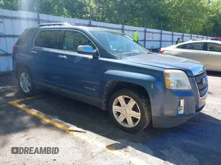 2011 GMC Terrain SLT-2 z VIN 2CTALWEC6B6331634, wystawiony jako IAAI lot #42295912 z przebiegiem 153 418 mil mil oraz . Historia ofert i sprzedaży dostępna na DreamBid. Obrazek 1.