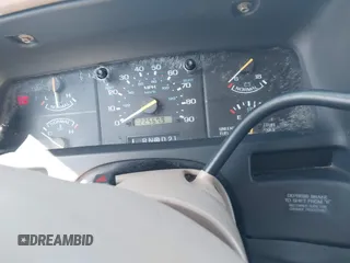 1995 Ford Aerostar z VIN 1FMDA31UXSZA09686, wystawiony jako IAAI lot #42014562 z przebiegiem 122 567 mil mil oraz . Historia ofert i sprzedaży dostępna na DreamBid. Obrazek 7.