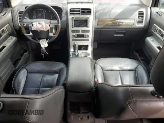2010 Lincoln MKX z VIN 2LMDJ8JC3ABJ15181, wystawiony jako Copart lot #57303055 z przebiegiem 145 594 mil mil oraz Szkoda całkowita • Salvage title. Historia ofert i sprzedaży dostępna na DreamBid. Obrazek 8.
