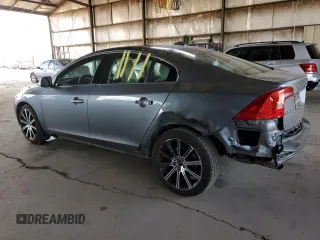 2018 Volvo S60 Inscription z VIN LYV402TK5JB167307, wystawiony jako Copart lot #53399735 z przebiegiem 60 749 mil mil oraz Szkoda całkowita • Salvage title. Historia ofert i sprzedaży dostępna na DreamBid. Obrazek 2.